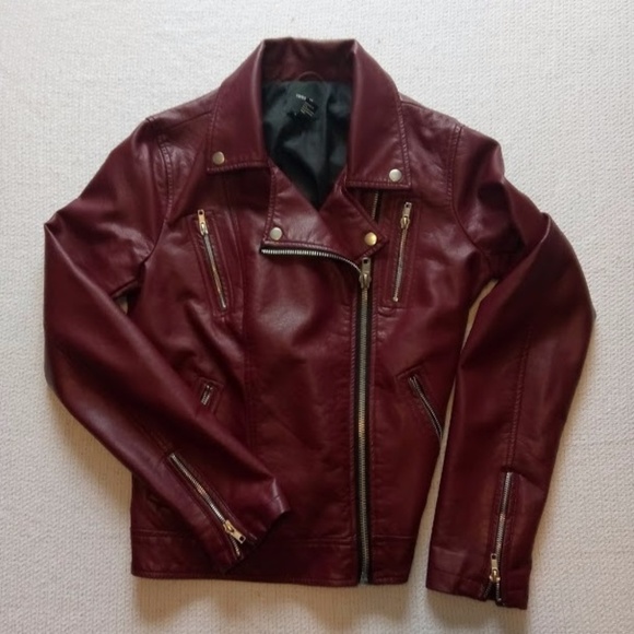 Forever 21 Jackets & Blazers - Forever 21 Maroon Faux Leather Jacket Size L